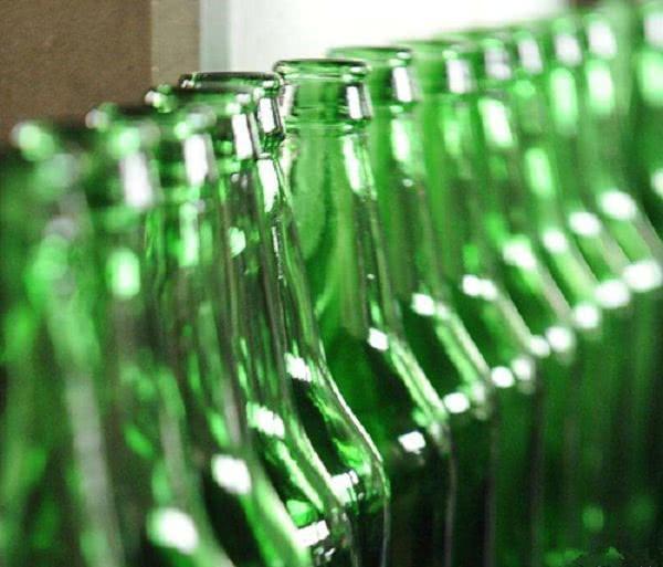 生活百科:啤酒瓶大多数是绿色的,这是个冷知识,你知道吗?